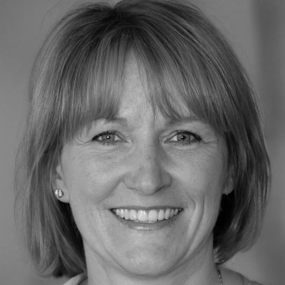 Porträt von Dozentin Nora Kupfer
